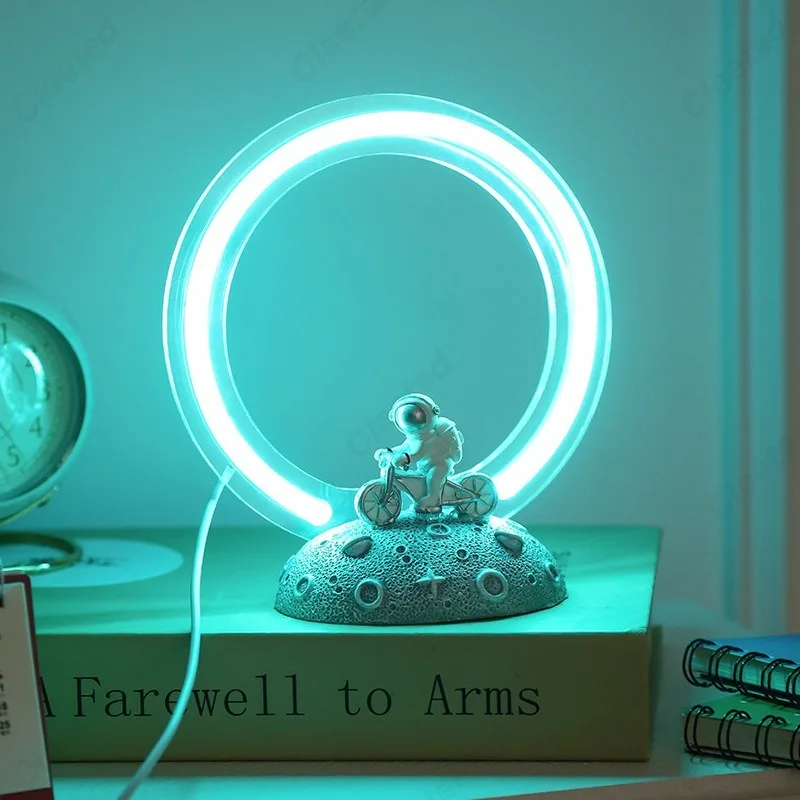 ไฟ LED นักบินอวกาศสุดสร้างสรรค - Decor Lighting Fixtures บทวิจารณ์และราคา