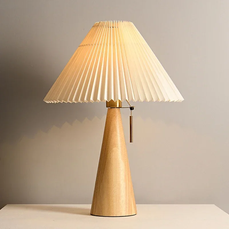 โคมไฟตั้งโต๊ะแบบจีบย้อนยุค โคม - Lighting Decoration In Bedroom บทวิจารณ์และราคา