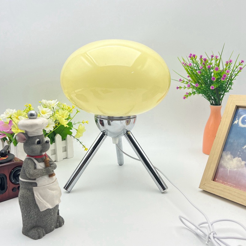 โคมไฟตั้งโต๊ะทรงเห็ดแก้วสไตล์  - Lighting Decoration In Bedroom บทวิจารณ์และราคา